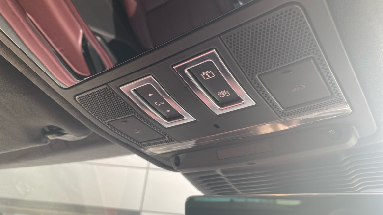 Land Rover Range Rover Evoque 1.5 P300e Autobiography 5dr Auto Hatchback